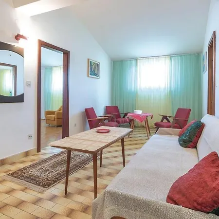 Milka 1767 Appartement *