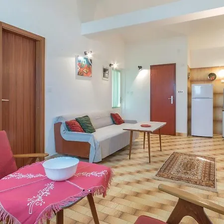 Milka 1767 Apartment Pjescana Uvala